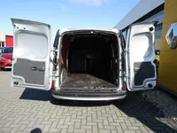 RENAULT Kangoo 1.5 dCi 95pk Work Edition / Bumpers in kleur / Cruise- Control Foto