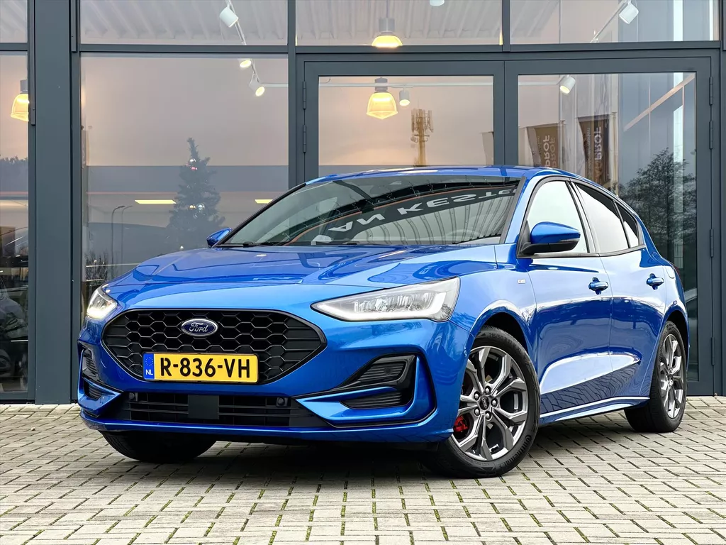 FORD Focus 1.0 EcoBoost Hybrid 125pk ST-Line | Cam. | Stoel+Stuurverw. | Voorruitverw. | LED | NL Auto