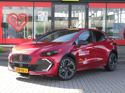 RENAULT Clio Hybrid 160pk Aut Esprit Alpine / Pack Winter & parking / Harman Kardon