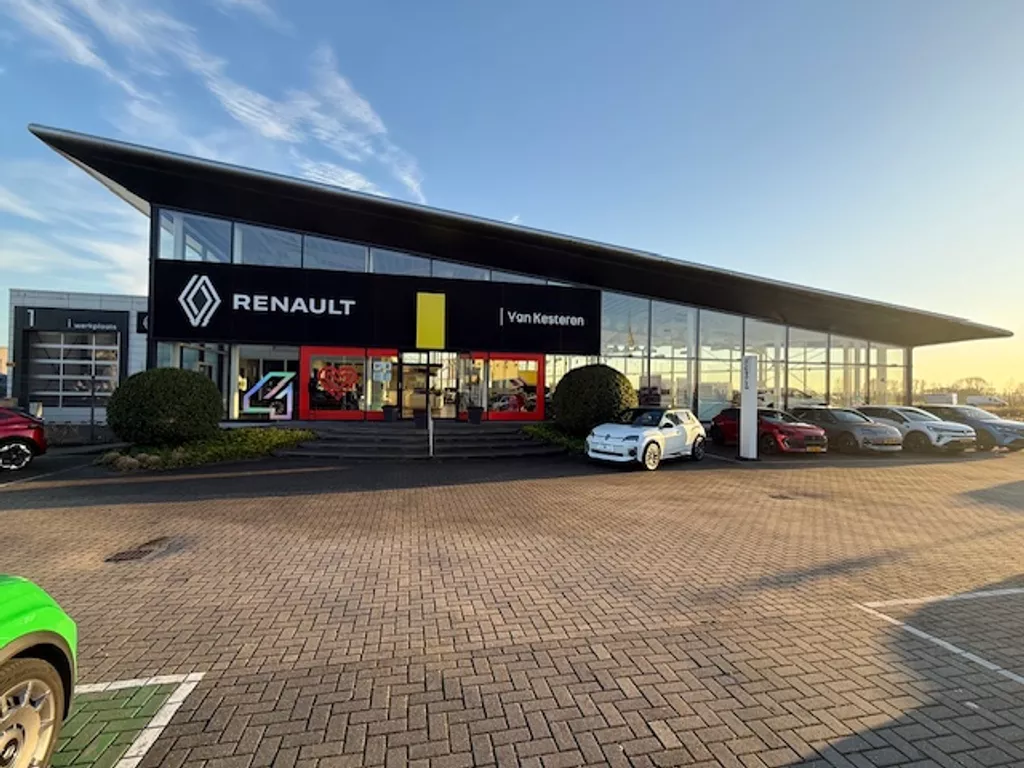 Renault Clio 1.0 TCe 90pk Techno / Trekhaak / Navigatie / Camera / 1e eigenaar / Compleet dealer O.H.