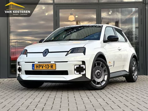 Renault 5 Night & Day 40kWh 120pk | Stoelverw. | DC Snellader |  Dakstikker R5 | NL Auto |
