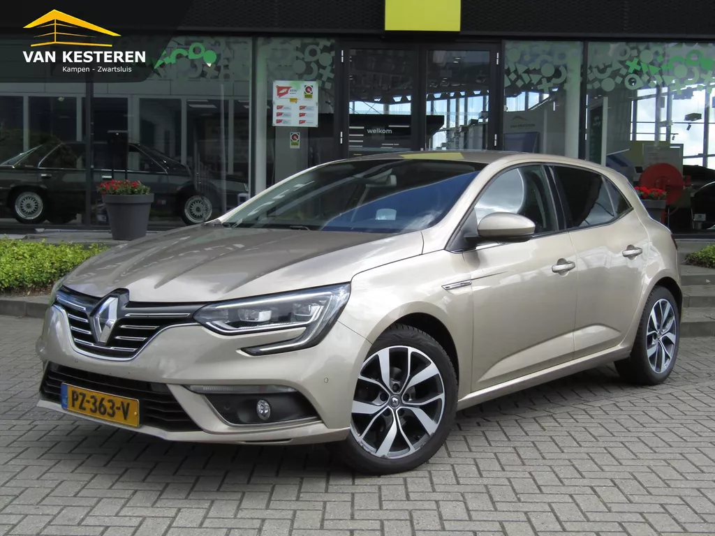 RENAULT Megane 1.2 TCe 130pk Bose / Navigatie / Camera / Head-up Display / Adaptive Cruise-Control