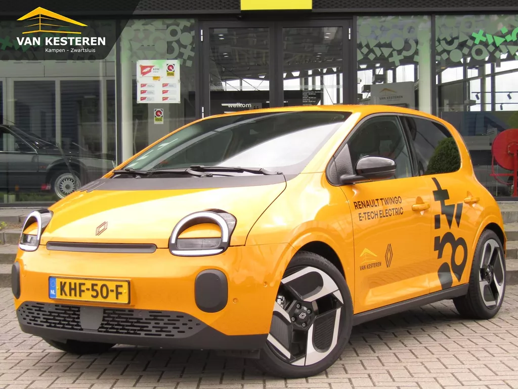 RENAULT Twingo 82pk E-Tech Techno / Pack Privilege / 18" Lichtmetalen velgen