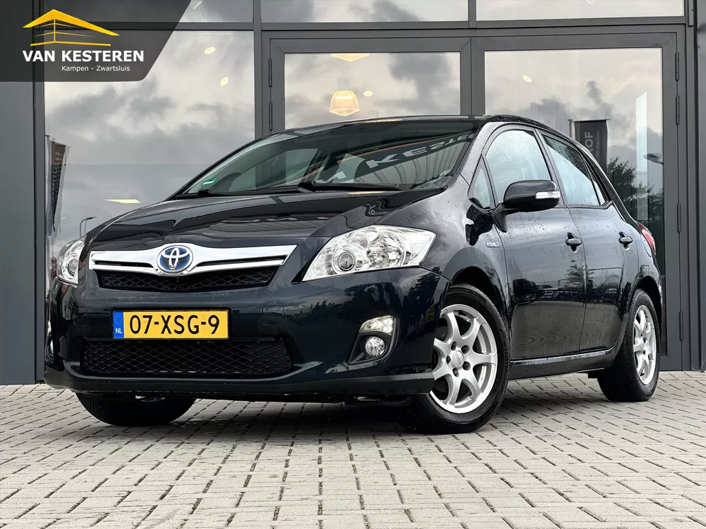 Toyota Auris 1.8 HYBRID 100KW Business | Afn. Trekh. | Cam. | Nav. | LMV | NL Auto |
