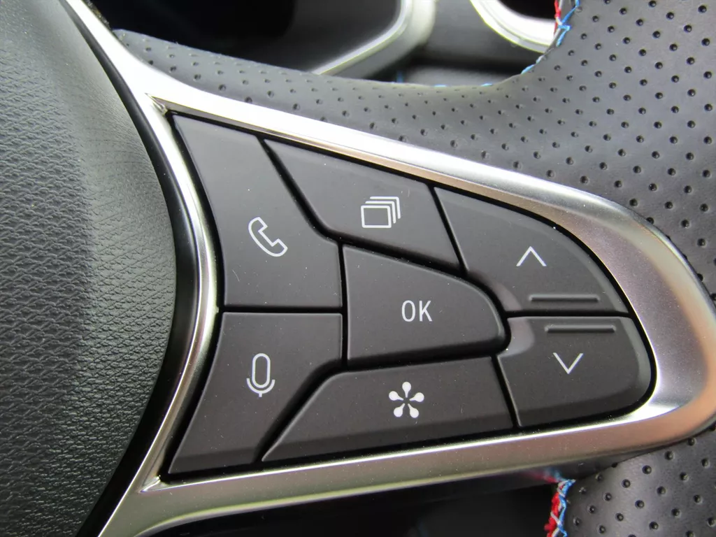 RENAULT Symbioz 1.6 E-Tech full hybrid 160pk Aut Esprit Alpine / Panoramadak / Harman Kardon / Pack Winter RENAULT Symbioz 1.6 E-Tech full hybrid 160pk Aut Esprit Alpine / Panoramadak / Harman Kardon / Pack Winter