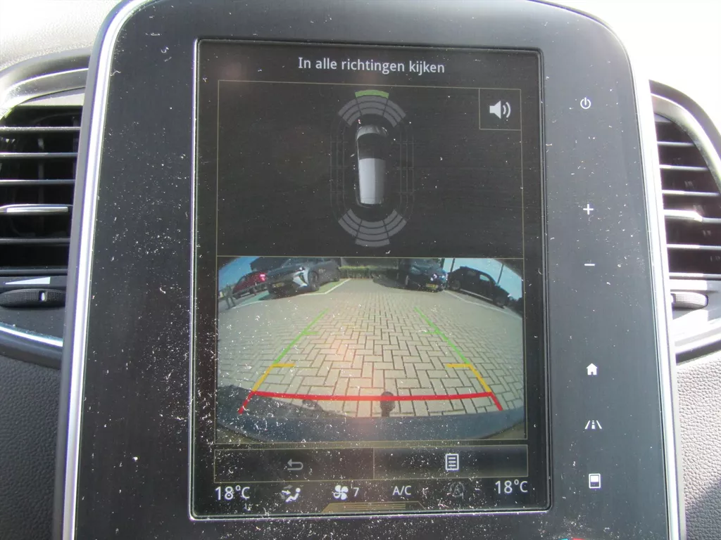 Renault Scénic 1.2 TCe 130pk Intens / Trekhaak / Navigatie / Camera / Blindspot Renault Scénic 1.2 TCe 130pk Intens / Trekhaak / Navigatie / Camera / Blindspot