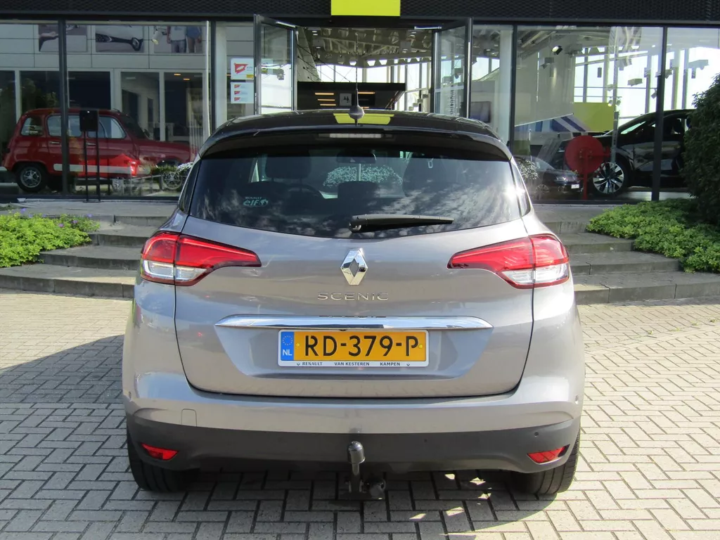 Renault Scénic 1.2 TCe 130pk Intens / Trekhaak / Navigatie / Camera / Blindspot Renault Scénic 1.2 TCe 130pk Intens / Trekhaak / Navigatie / Camera / Blindspot