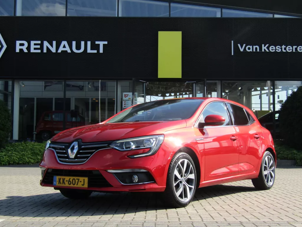 RENAULT Megane TCe 130pk Bose / Trekhaak / Navigatie / Camera / Compleet dealer O.H