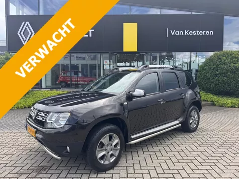 DACIA Duster TCe 125pk 4x2 Lauréate / Trekhaak / Compleet dealer O.H.