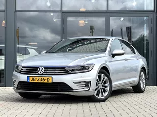 Volkswagen Passat 1.4 TSI PHEV 218pk GTE Highline | Afn. Trekh. | Nav. | Cam. | Stoelverw. | HUD | Carplay | Keyless | Alcantara-Leer |