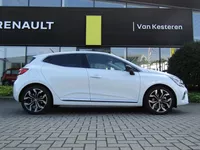 RENAULT Clio 1.6 E-Tech Hybrid 140pk Intens / Trekhaak(afneembaar) Pack Winter / Nav / Blindspot / Camera / Nieuwstaat Foto