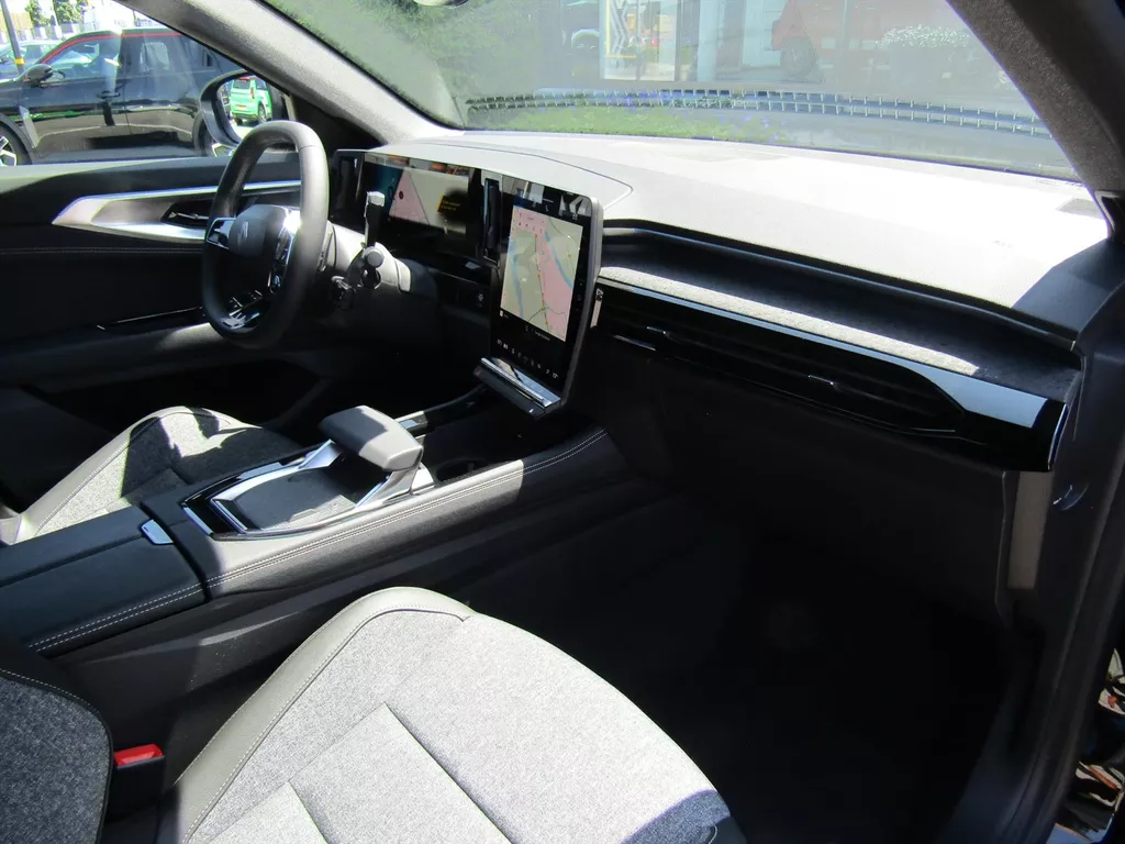 Renault Rafale E-Tech full hybrid 200pk Aut Techno / Stuur-Stoelverwarming / elektrisch bedienbare achterklep Renault Rafale E-Tech full hybrid 200pk Aut Techno / Stuur-Stoelverwarming / elektrisch bedienbare achterklep