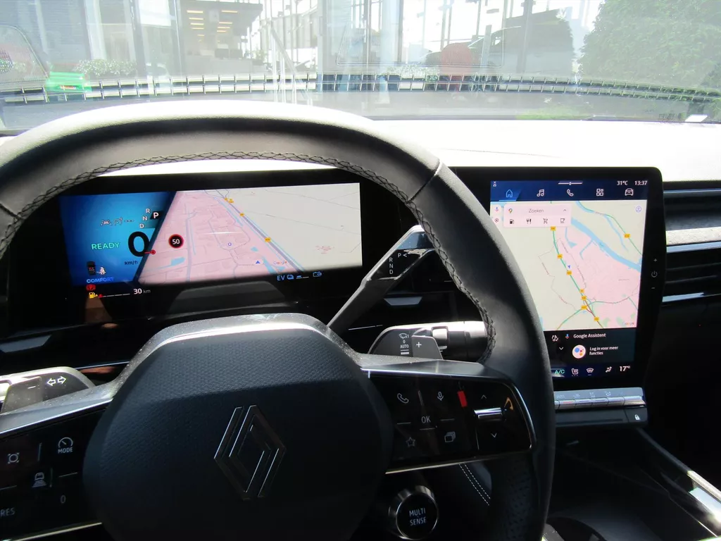 Renault Rafale E-Tech full hybrid 200pk Aut Techno / Stuur-Stoelverwarming / elektrisch bedienbare achterklep Renault Rafale E-Tech full hybrid 200pk Aut Techno / Stuur-Stoelverwarming / elektrisch bedienbare achterklep
