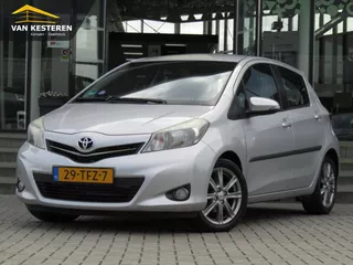 TOYOTA Yaris 1.3 16v VVT-i 99pk 5D CVT Dynamic / Trekhaak / Camera / Cruise- Control / Multimedia