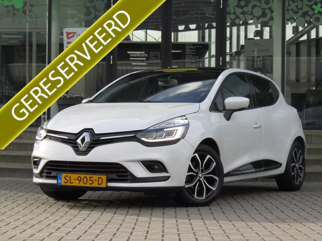 RENAULT Clio TCe 90pk Intens Bose / Trekhaak / Camera Panoramadak / Compleet dealer O.H / NL Auto