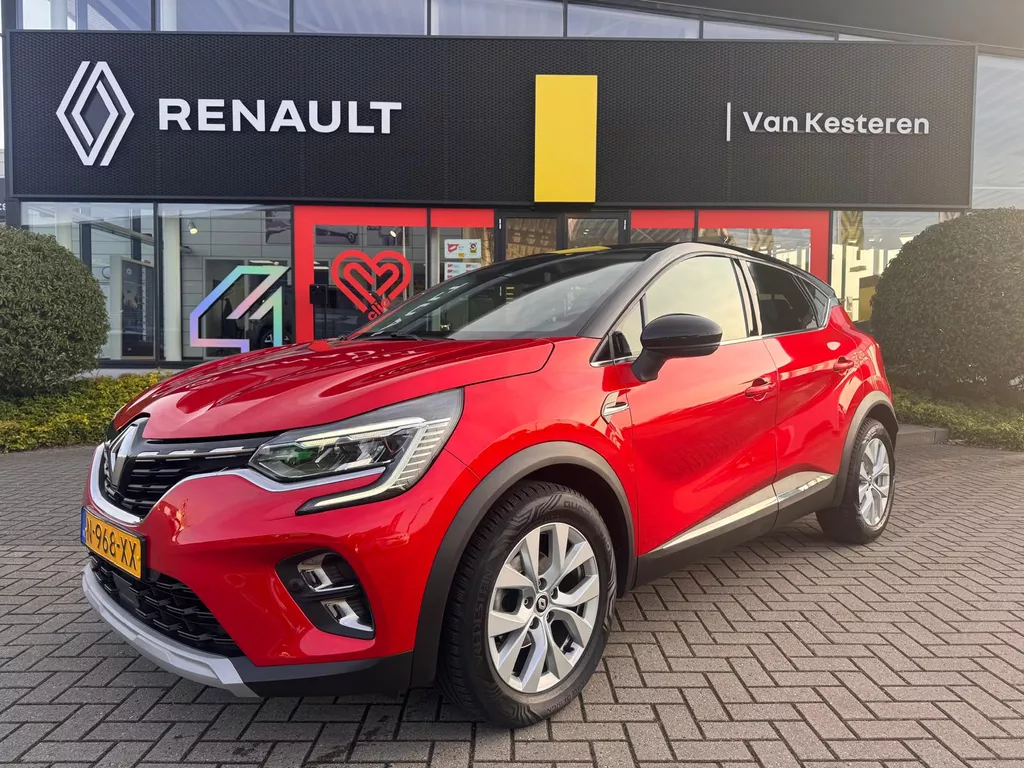 RENAULT Captur TCe 90pk Intens / Camera / 1e Eigenaar / Dealer O.H. / Navigatie