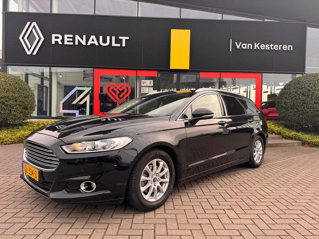 FORD Mondeo 1.5 EcoBoost 160pk Titanium / Trekhaak / Navigatie / Voorruitverwarming / Automatisch inparkeren