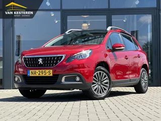 PEUGEOT 2008 1.2 Blue Lion 110pk Trekh. | Pano | Nav. | All-Seasonbanden | Armsteun | NL Auto |