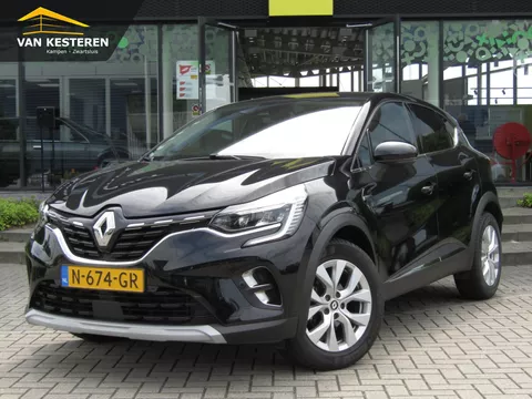 RENAULT Captur TCe 140pk GPF EDC Intens  / 9,3 Navigatie / Camera / Stoelverwarming / Blindspot