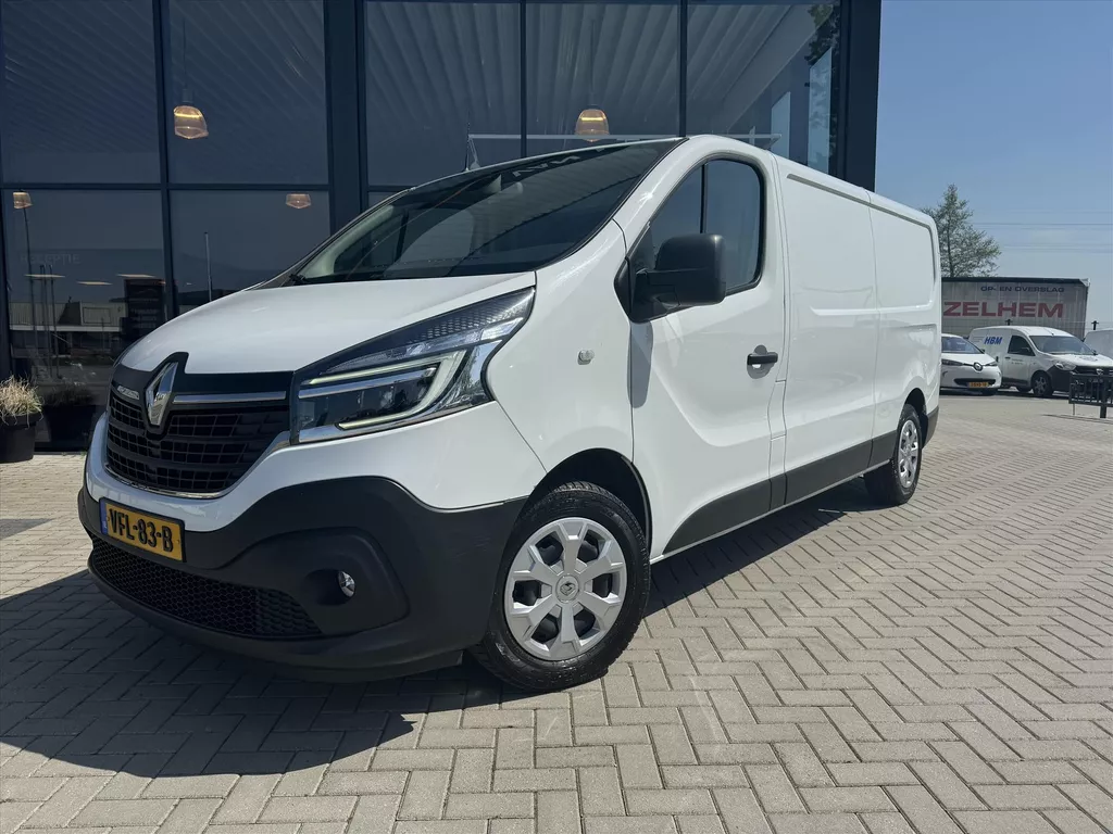 RENAULT Trafic 2.0 Energy dCi 120pk L2H1 T29 Work Edition / Navigatie / Camera / Trekhaak