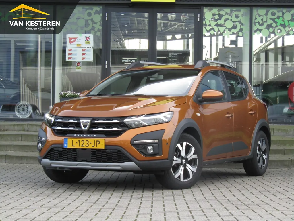 DACIA Sandero 1.0 TCe 110pk GPF Stepway Comfort / Trekhaak /  Camera / Blindspotwarning / Compleet dealer O.H. NL Auto